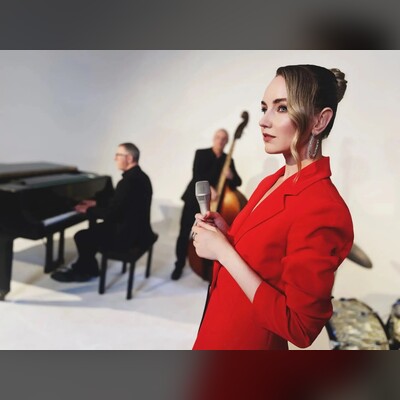 Анастасия Лютова & The Big Band. Дни джаза и роз