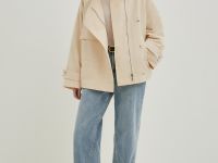 Ветровка свободного силуэта