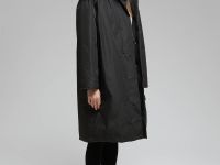 Пуховое пальто с переливающимся эффектом