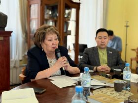 В Якутске почтили память эвенкийского писателя Николая Калитина