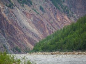 Река Индигирка. Через Ущелье Восторга и Восхищения! Маршрут: п.Усть-Нера - с.Хонуу