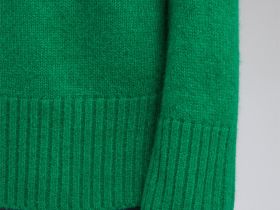 Свитер с шерстью