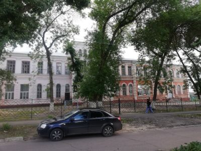 Здание, в котором учились 5 героев Советского Союза