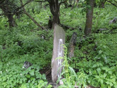 Стела надмогильная