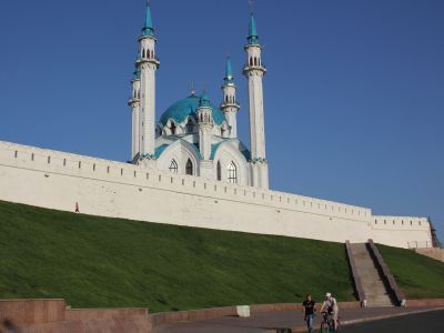 Прясло стены между Пятигранной башней и Безымянной башней
