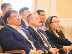 В Якутии чествовали легенду связи: Николаю Николаеву исполнилось 90 лет