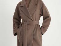 Пальто из шерсти с поясом