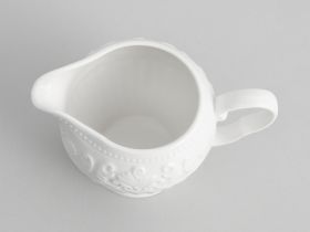 Молочник Emboss White