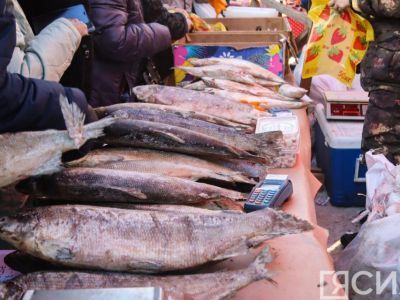 На Комсомольской площади открылась ярмарка «Рыба Якутии»