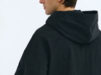 Ветровка с капюшоном, Черный