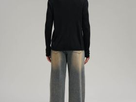 Джемпер приталенного кроя с шерстью