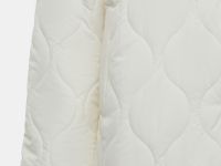 Утепленное пальто А-силуэта с капюшоном