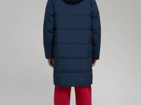 Утепленное пальто с воротником-стойкой