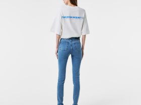 Женские джинсы с высокой талией Lacoste облегающего кроя