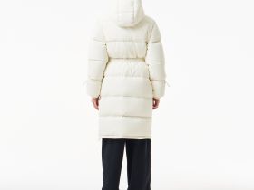 Женский длинный пуховик Lacoste с поясом