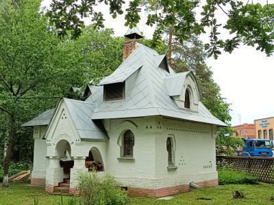 Сторожка бывшей церкви свв. апп. Петра и Павла