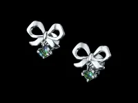 Пусеты из серебра с изумрудами э0678пс11250367