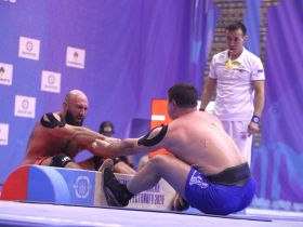 Якутский мас-рестлер Сергей Фролкин стал двукратным абсолютным чемпионом России