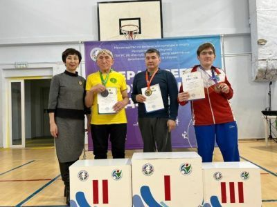 Николай Егоров из Сунтарского района выиграл свою 103-ю медаль на чемпионате Якутии