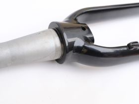 Жесткая алюминиевая вилка Format 1-1/8-1.5 28" (черный 187 мм эксцентрик 9 мм шток 1 1/8"-1.5" (28.6 мм - 38.1 мм), алюминий для дисковых тормозов)