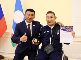 Сергей Местников наградил организаторов двух спартакиад в Якутии