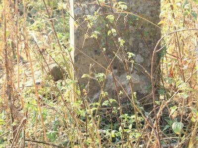 Стела надмогильная