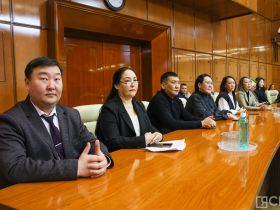 В День российской печати журналистам Якутии вручили награды