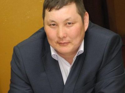 Владимир Путин вручил высокую награду главе Тит-Арынского наслега Григорию Лукину