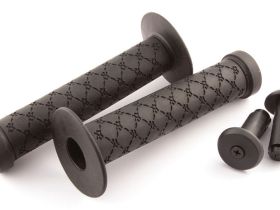 Грипсы Clark's С100 BMX с фланцами и заглушками (черный 145 мм)