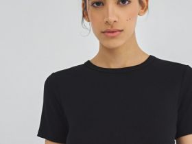 Приталенная футболка в рубчик, Черный