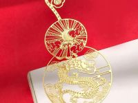 Закладка для книг с кисточкой "Летящий дракон" (металл, нейлон)