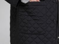 Утепленное полупальто с накладными карманами