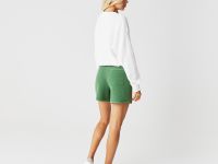 Женские шорты Lacoste приталенного кроя