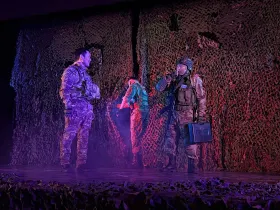 В Якутске состоялась премьера спектакля «Алҕаа миигин, доҕорум…»