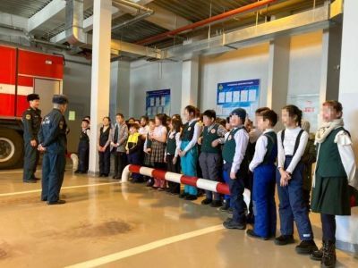 Школьники Якутска посетили пожарную часть