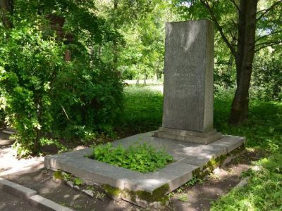 Могила Никольского А.С. (1884-1953), архитектора