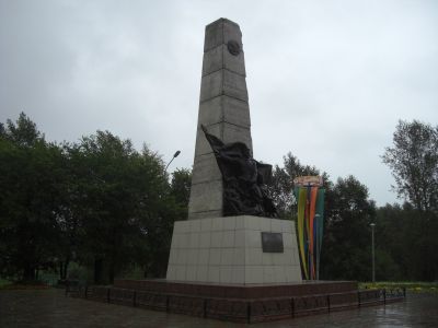 Памятник и захоронение погибших за установление Советской власти в Кузбассе