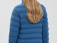 Стеганая куртка приталенного силуэта