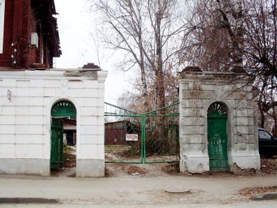 Ворота ограды