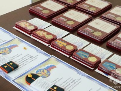 В Якутии сотрудницам МЧС России в Международный женский день вручили государственные награды