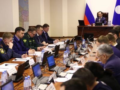 Задачи по подготовке к пожароопасному сезону поставил глава Якутии