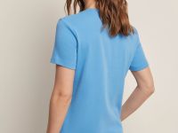 Футболка приталенного силуэта