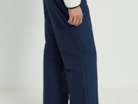 Утепленные брюки широкого кроя с утяжниками по низу