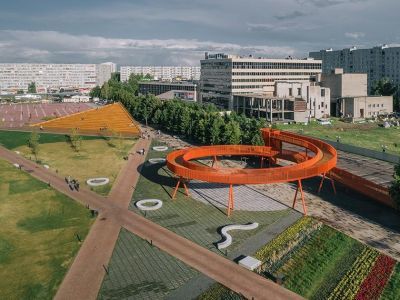 Площадь «Азатлык»