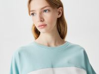Женская толстовка Lacoste укороченного кроя