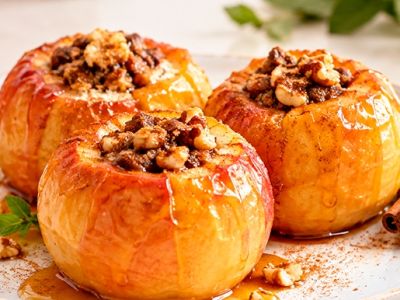 Печеные яблоки: простые и вкусные рецепты