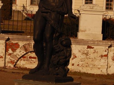 Статуя "Зима", XVIII в.