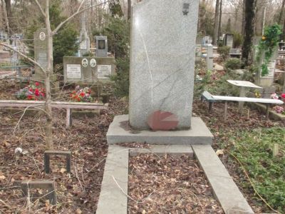 Могила П.С. Литвиненко, Героя Советского Союза (1904-1971)