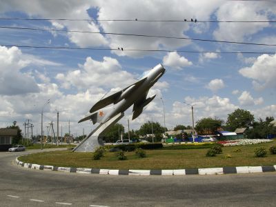 Самолет, установленный в честь Героя Советского Союза, летчика В.Г. Серова