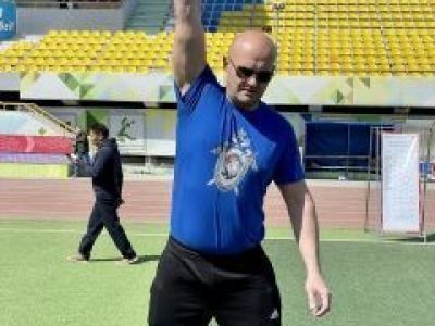 Сотрудники следственного управления СКР Якутии показывают отличную физическую подготовку, участвуя в сдаче нормативов ГТО